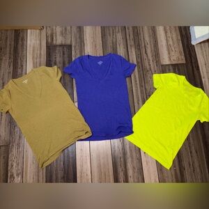 J. Crew Vintage Cotton V-Neck bundle of 3 shirts size XS